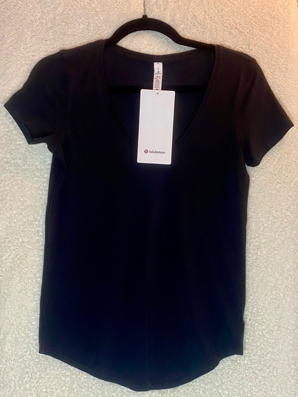 lululemon athletica Black V-Neck Short Sleeve Tee